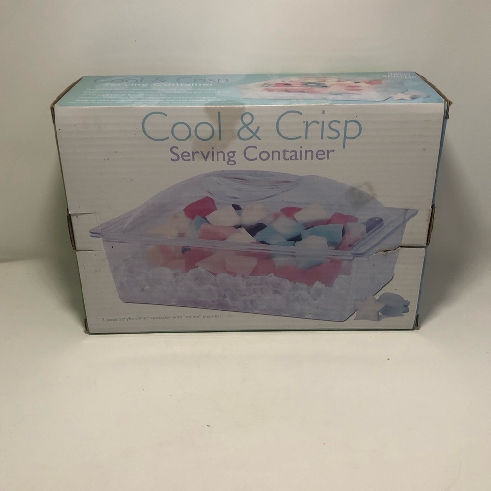 Cool & Crisp Serving Container